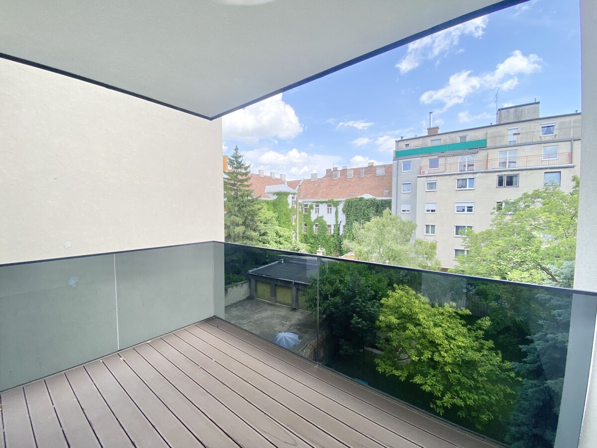 ERSTBEZUG - Apartment am Aupark - 3 Zimmer mit Balkon mit Grnblick - WRMEPUMPE /  / 1210 Wien / Bild 2