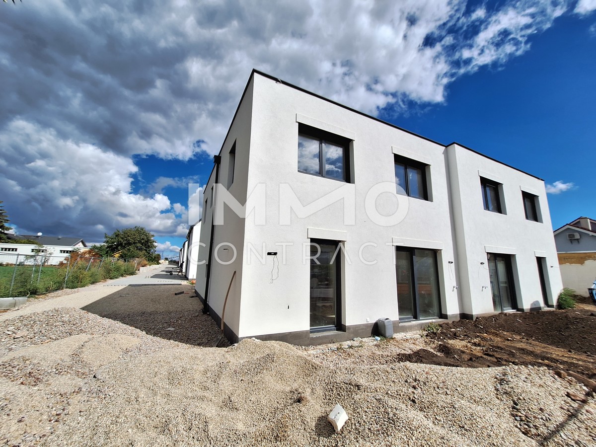 ++Provisionsfrei++Ab 499.000.- Euro++Traumhafte Doppelhaushlften mit bester Anbindung++Erstbezug++Top- Ausstattung /  / 2320 Schwechat / Bild 5