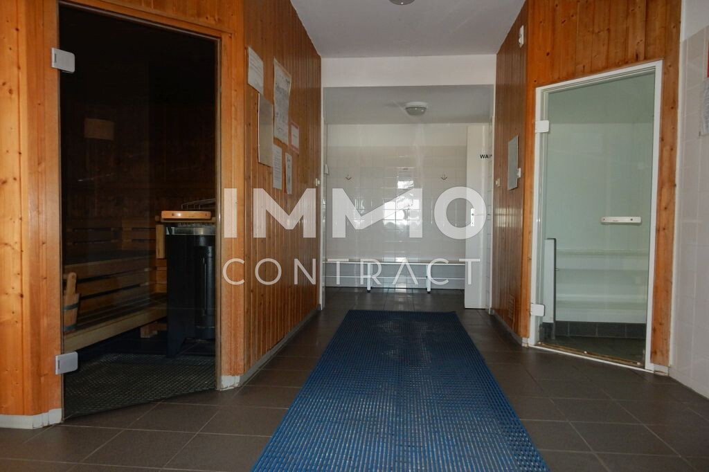 Voll mblierte 3 Zimmer Wohnung mit
Loggia, Pool, Sauna, Terrasse und
Fitnessstudio am Wienerberg! /  / 1100 Wien / Bild 1