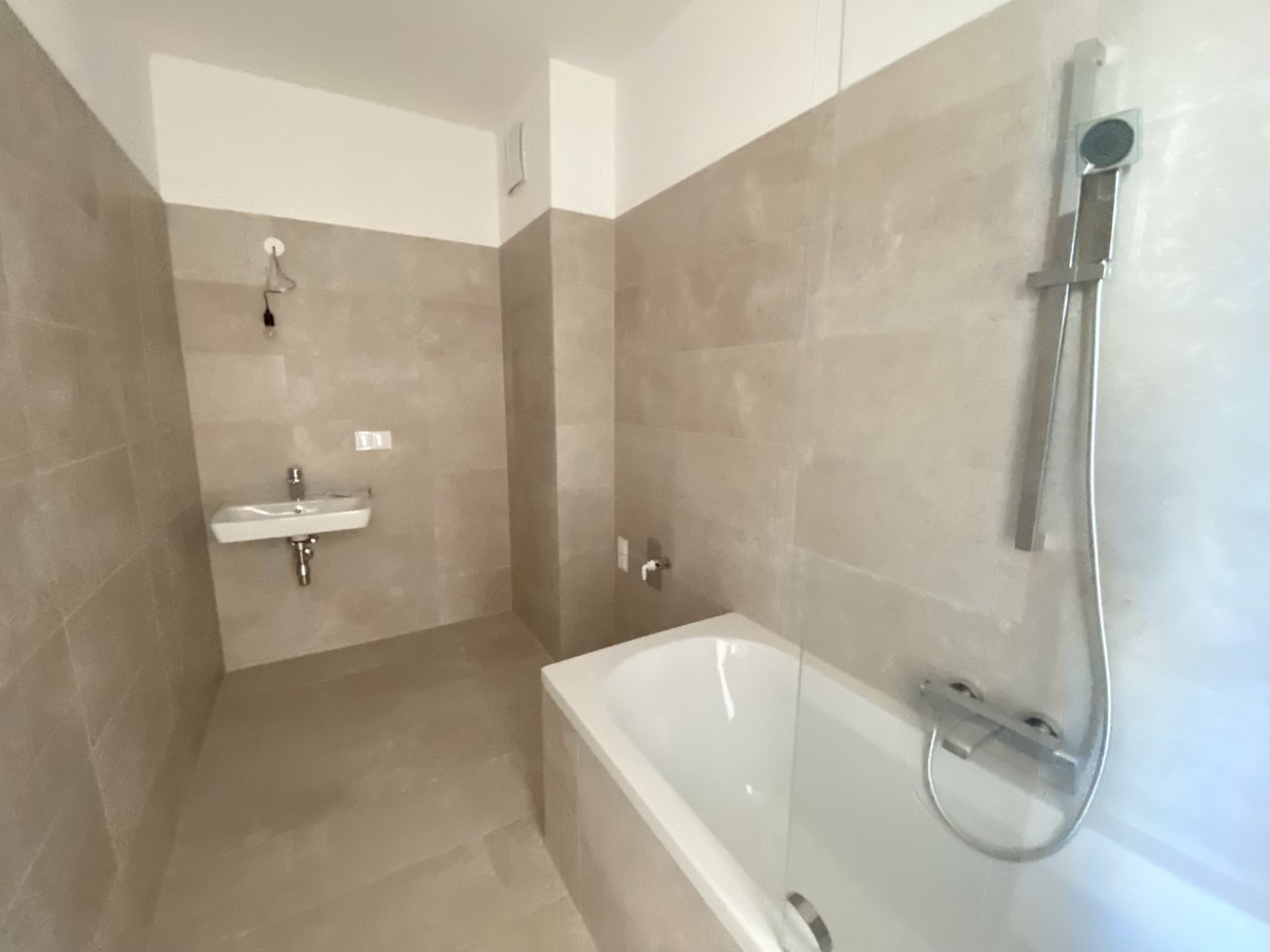 ANLAGE-WOHNUNG   3 Zimmer - TERRASSE 
Dachgeschoss mit Weitblick mit ca 40m Dachterrasse /  / 1220 Wien / Donaustadt / Bild 7