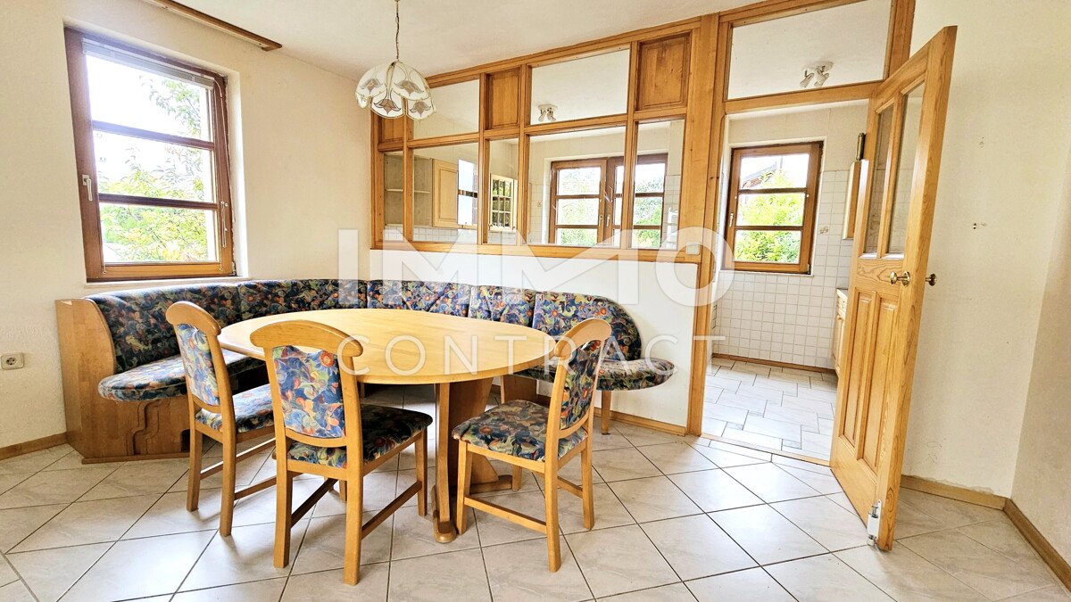 Zweifamilienhaus mit groem Grundstck und Entwicklungspotenzial in Ruhelage /  / 2326 Maria Lanzendorf / Bild 2