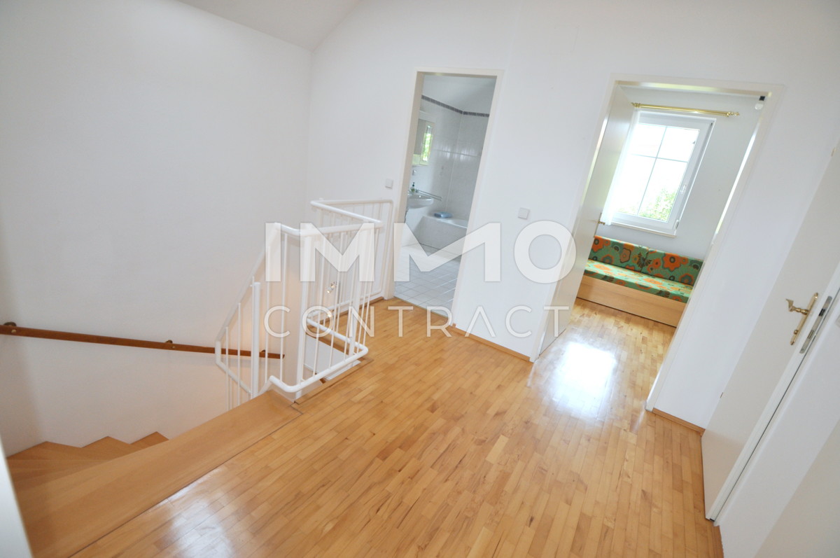 Gerumiges Haus mit groem Garten, Terrasse und groem Balkon, Garage  - Zentrale Ruhelage /  / 7423 Pinkafeld / Bild 9