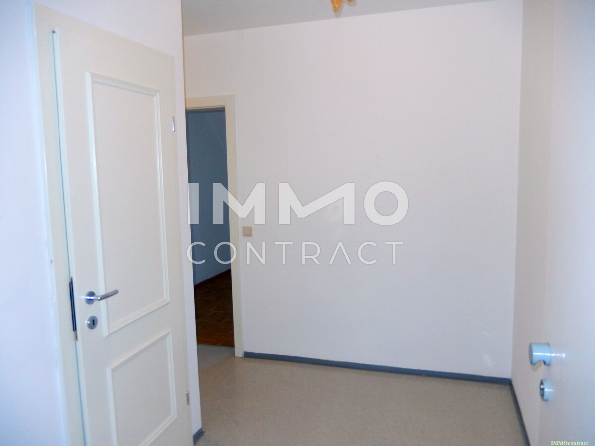 52m - sonnige Wohnung mit Loggia in Amstetten /  / 3300 Amstetten / Bild 2