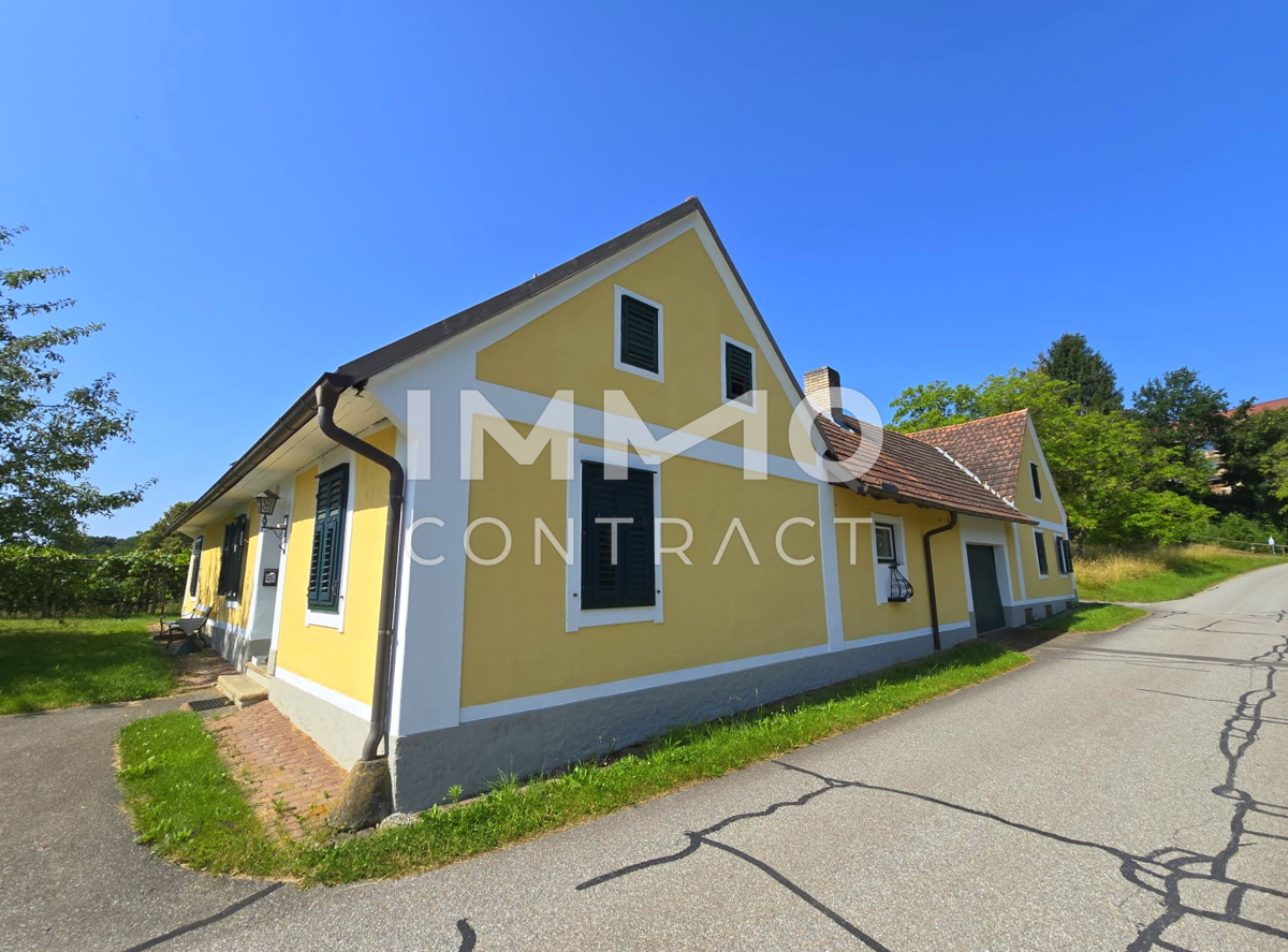 TRAUMLAGE auf einer Anhhe! - KLASSISCHER Vierkanthof - nahe Frstenfeld/Bad Loipersdorf! /  / 8282 Bad Loipersdorf / Bild 2