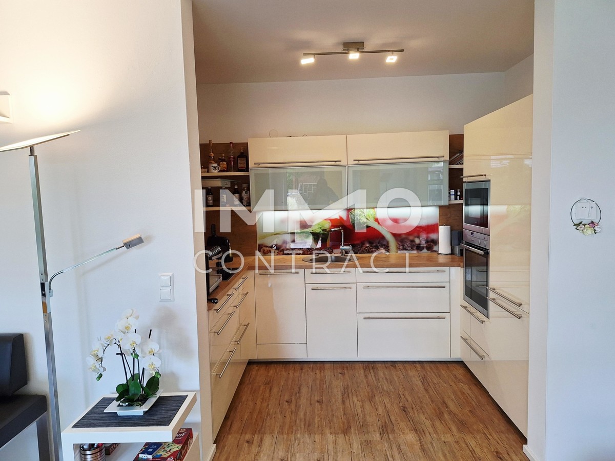 Elegante 3-Zimmer Gartenwohnung im Zentrum von Ried - inkl. Carport und Komplettausstattung /  / 4910 Ried / Bild 3