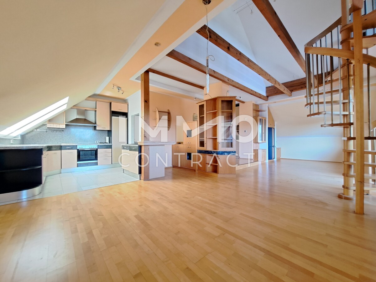 Aus 1 mach 2! Teilbare, groe Dachgescho- Wohnung mit Garten /  / 8020 Graz / Bild 1