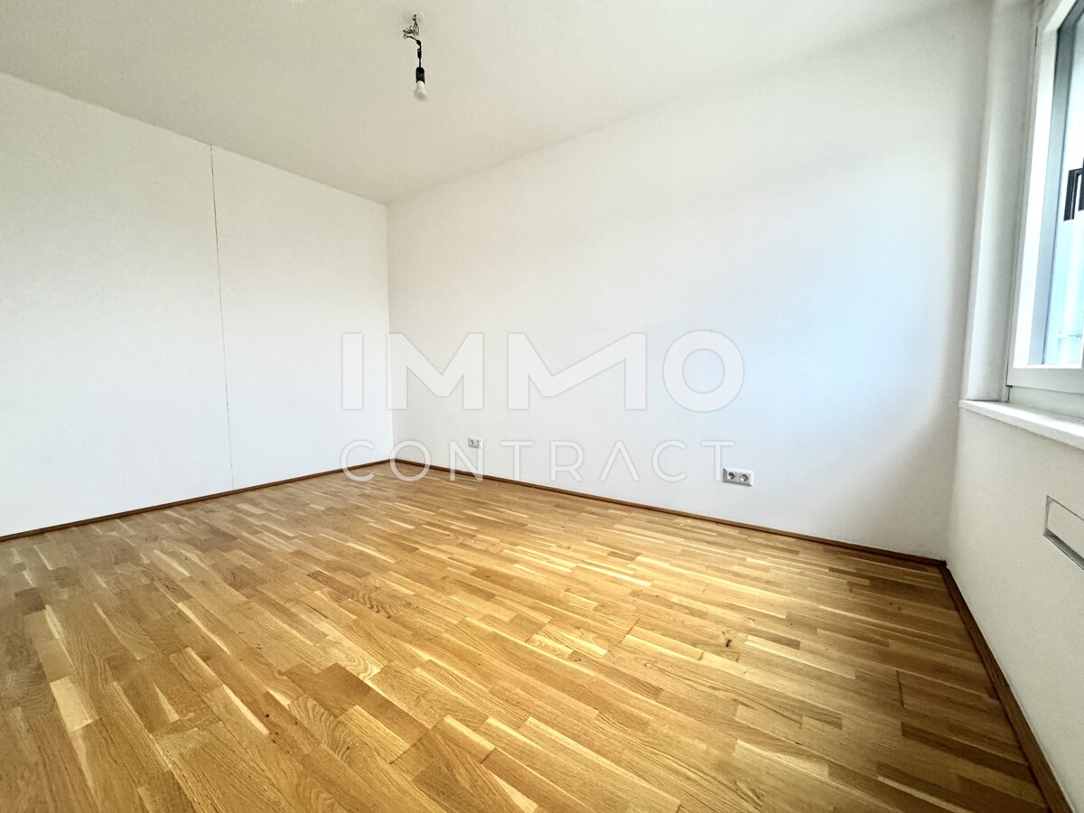 Sonnige 2-Zimmer-Terrassenwohnung mit perfekter Raumausnutzung /  / 1220 Wien / Bild 4