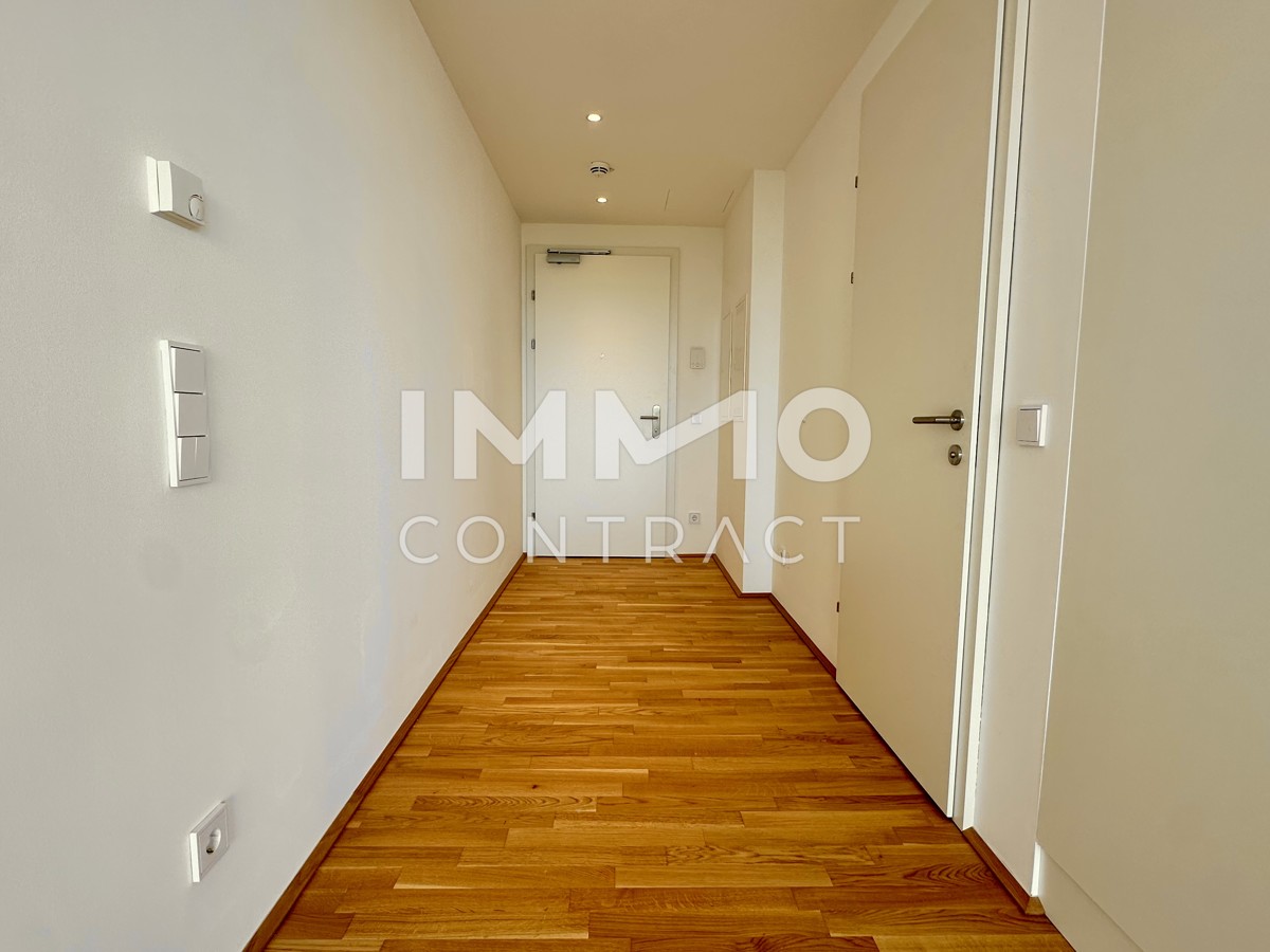 New price! Luxurious 3 room flat with balcony direct to the metro station and the DANUBE! Danubeview /  / 1220 Wien, Donaustadt / Bild 2