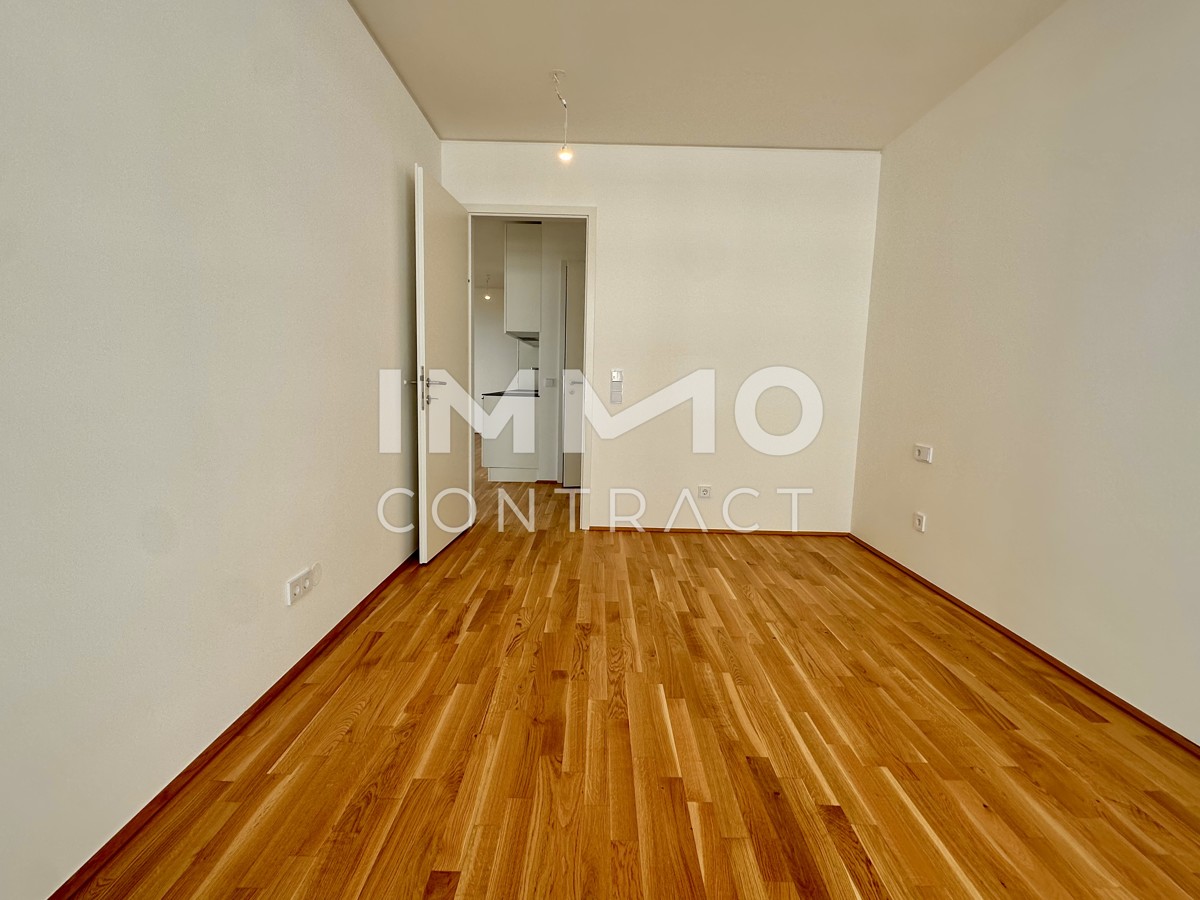 New price! Luxurious 3 room flat with balcony direct to the metro station and the DANUBE! Danubeview /  / 1220 Wien, Donaustadt / Bild 0