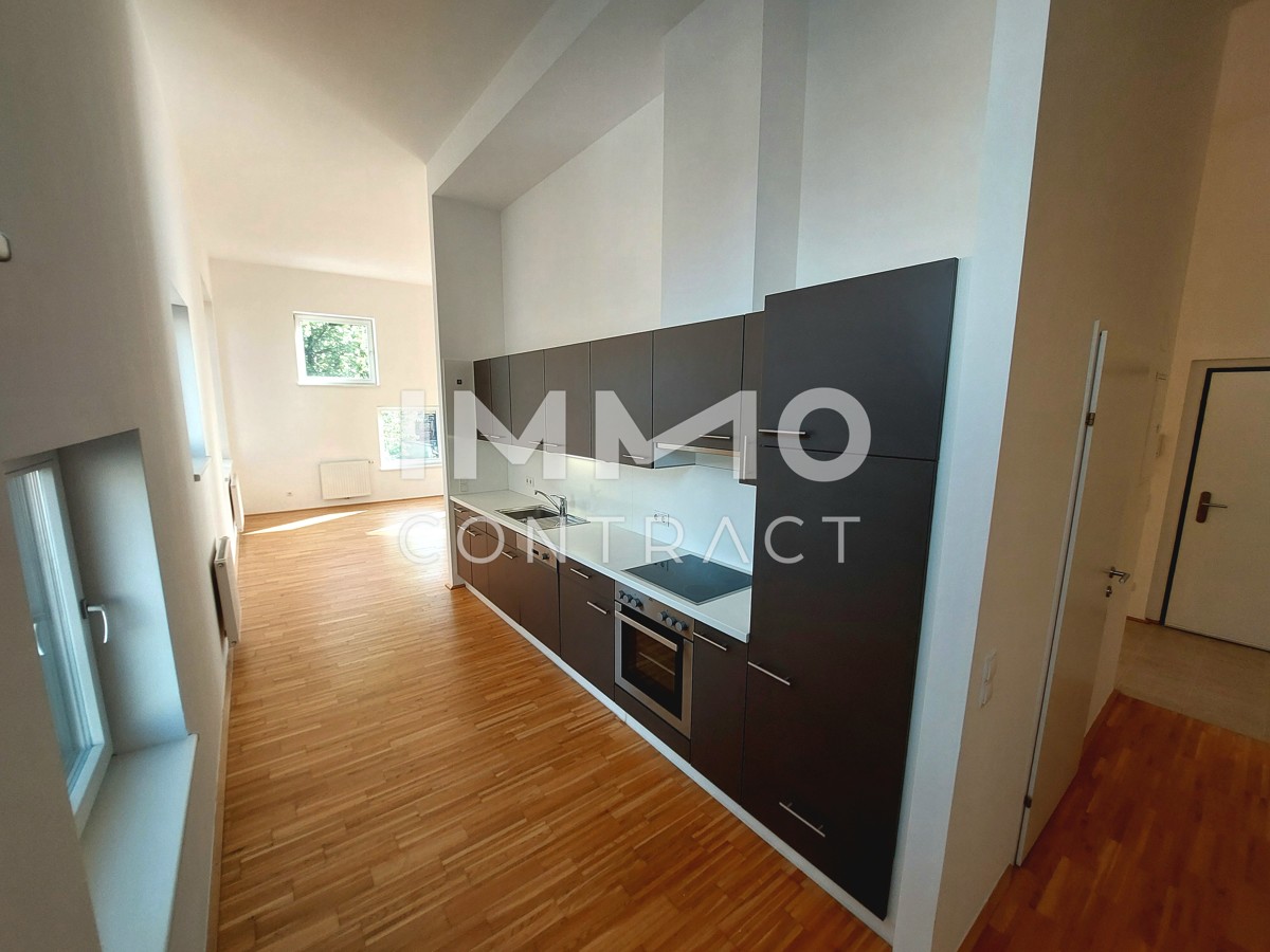DACHGESCHOSS Mietwohnung ca. 94m2 grozgige Loggia im Herzen von Wr. Neustadt /  / 2700 Wiener Neustadt / Bild 1