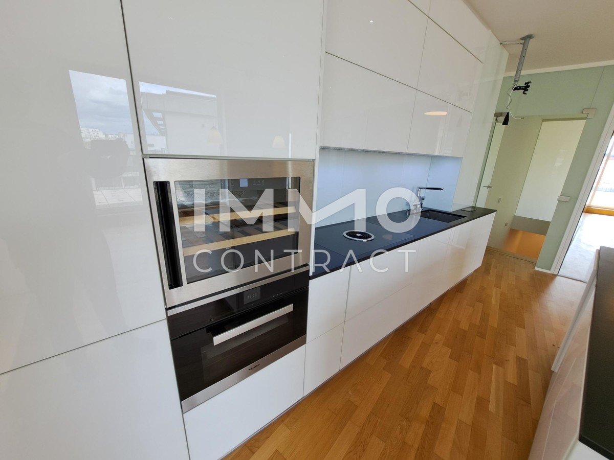 ++ Trume nicht, wohne in Wien ++ Maisonette Penthouse - Wohnung mit 75 m Terrasse (Top A43 und Top A47) /  / 1120 Wien / Bild 2
