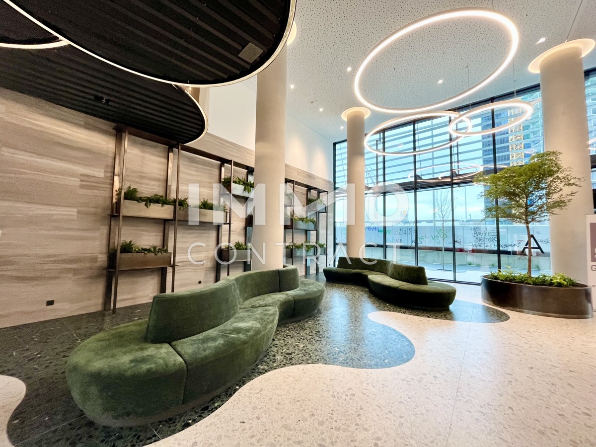 2 Zimmer Erstbezug mit atemberaubenden Blick auf die Donau! Pool, Sauna, Gym inklusive! /  / 1220 Wien / Bild 0