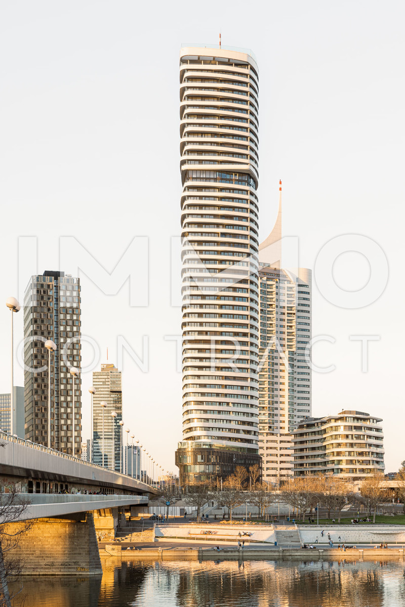 Stephansdom, Neue Donau, die ganze City im Blick: Top-ausgestatteter Erstbezug, Gym, Pool, Spa, uvm. /  / 1220 Wien / Bild 4