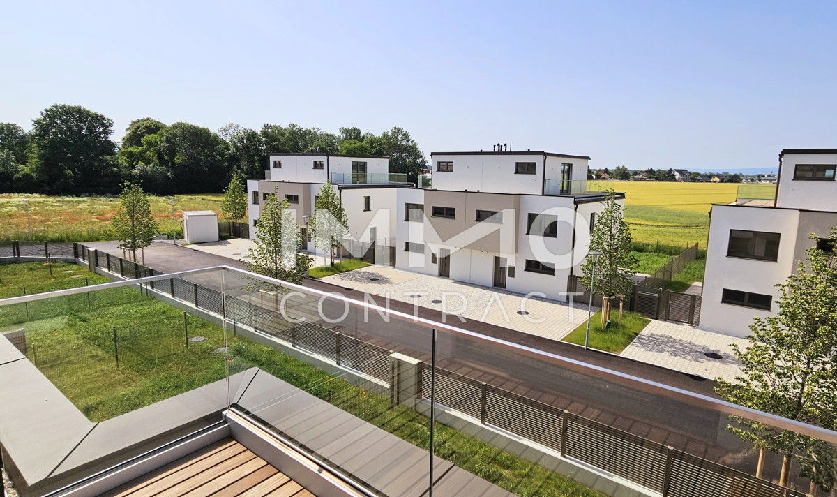 Exklusive groe Doppelhaushlfte auf Eckgrundstck - Modern - Lichtdurchflutet - Miete oder Mietkauf /  / 2486 Pottendorf / Bild 2