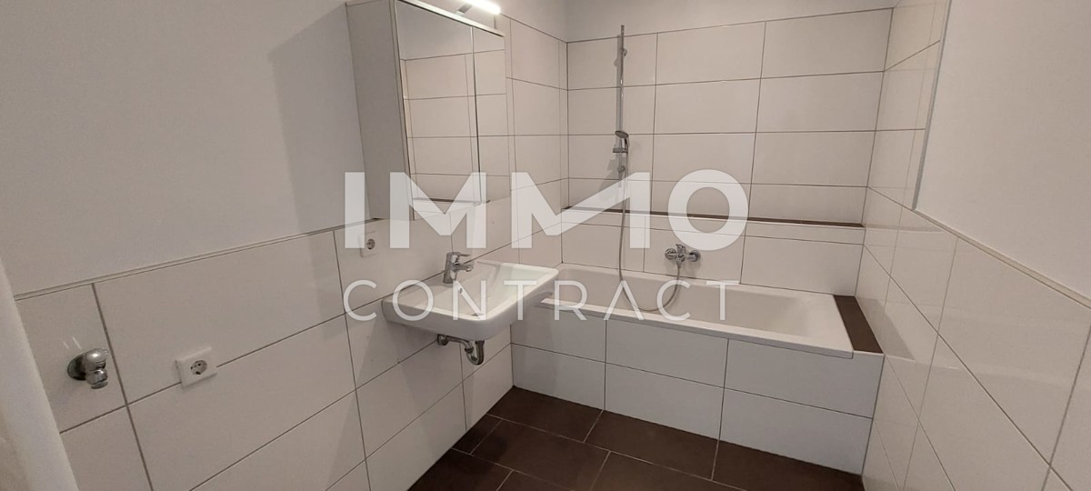 Moderne 3-Zi Wohnung in der Raimundstrae mit hofseitigem Balkon /  / 4020 Linz / Bild 8
