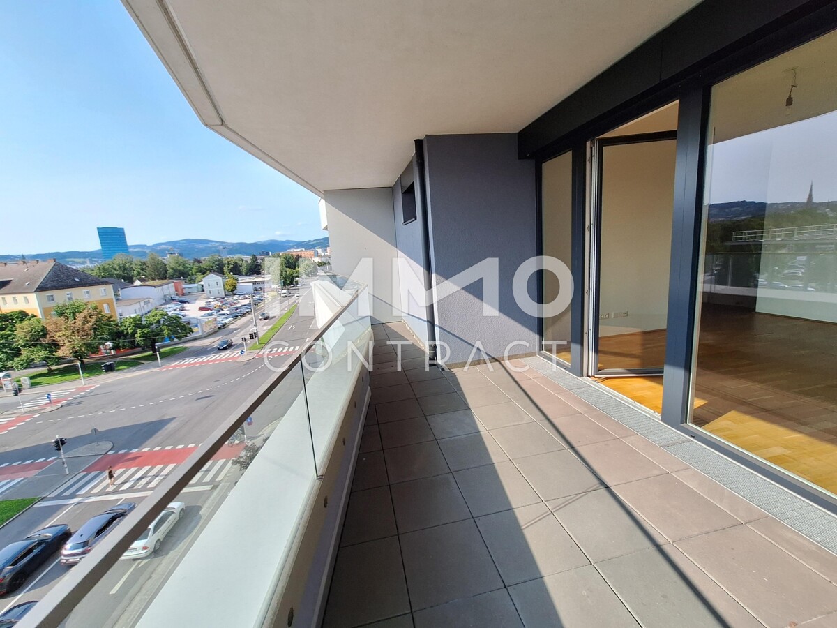 Wohnen ber den Dchern von Linz - ideale 2 Zi-Wohnung! /  / 4020 Linz / Bild 2