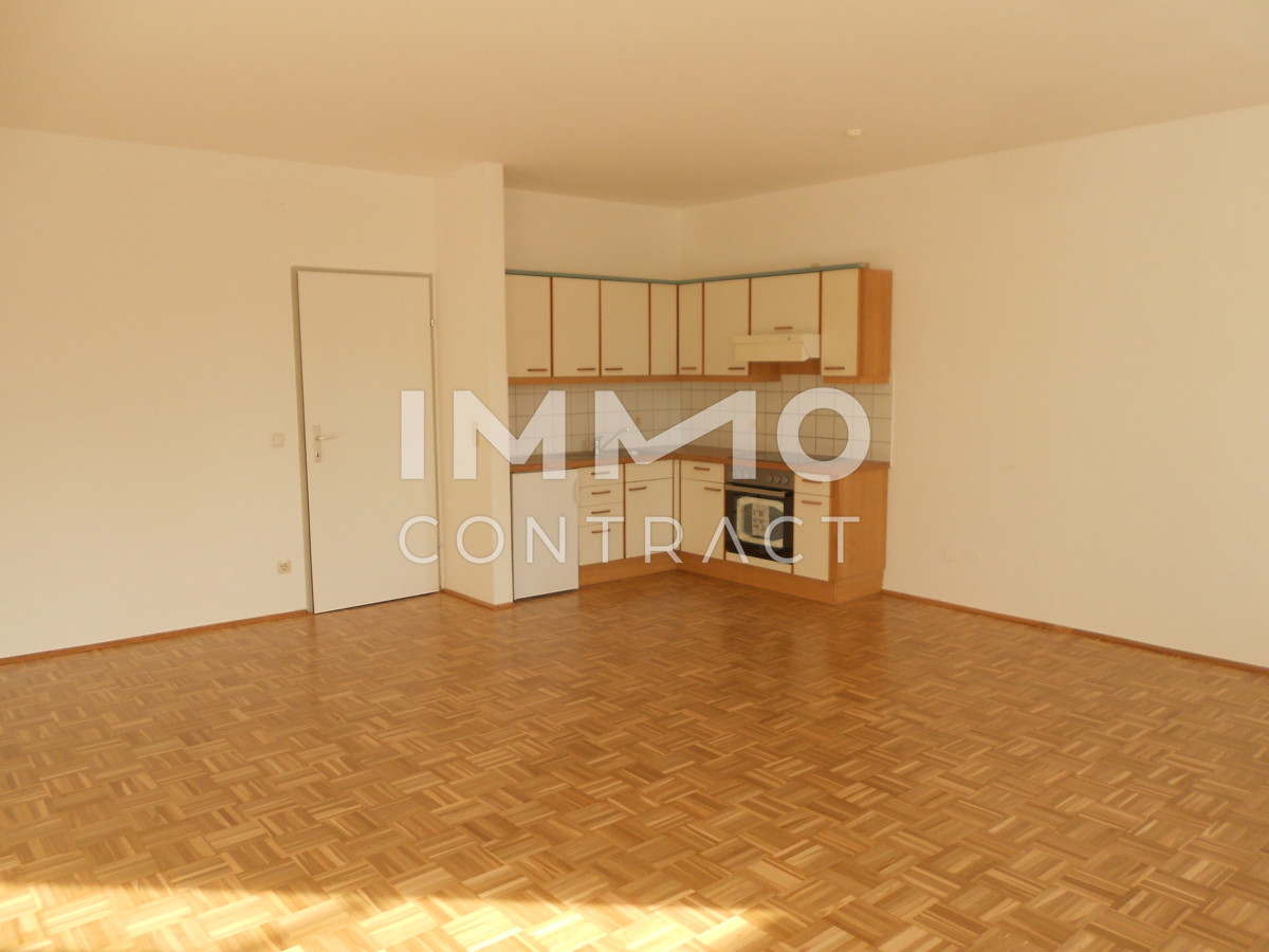 Ideal fr Singles - sonnige Garconniere am Stadtplatz 40, Top 12 ab sofort zu vermieten /  / 4600 Wels / Bild 2