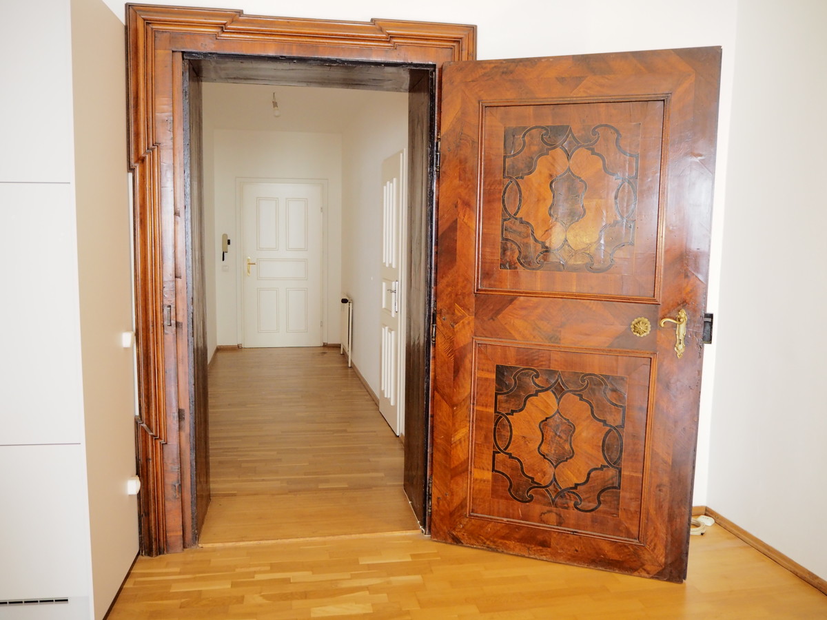Elegante Loft-Wohnung mit Stuckdecken & Intarsientren /  / 4600 Wels / Bild 4