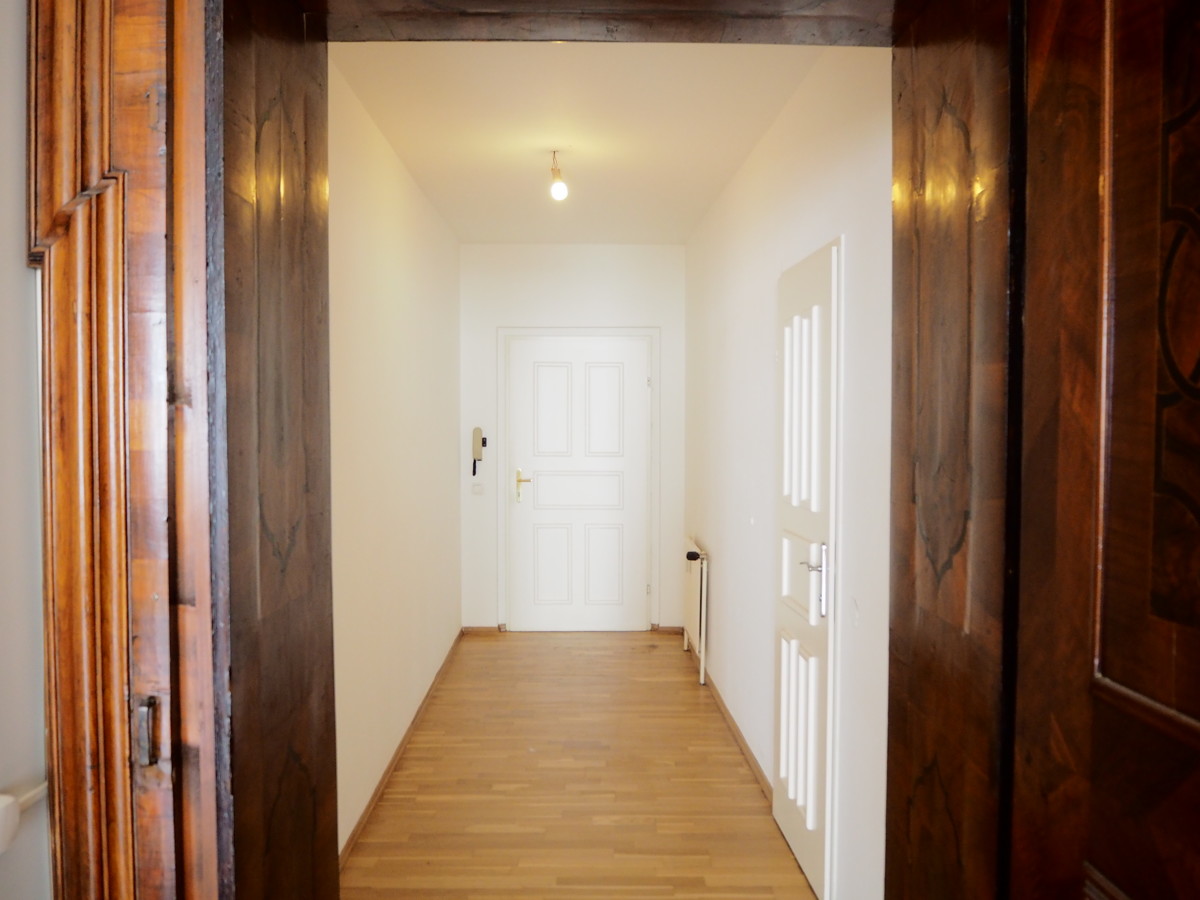 Elegante Loft-Wohnung mit Stuckdecken & Intarsientren /  / 4600 Wels / Bild 5