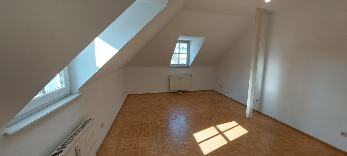 Citywohnung - 2 Zimmer Wohnung im Dachgeschoss / / 4020 Linz / Bild 2