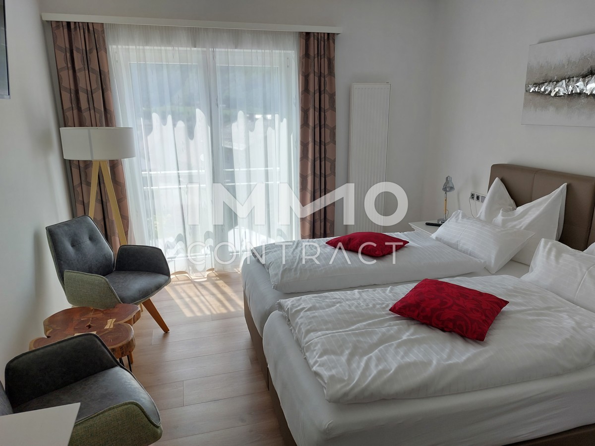 FAMILIENRESIDENZ FR GROSSFAMILIEN AUD DEM IN-U. AUSLAND MIT GASTROBETRIEB DIREKT AM HAUPTPLATZ /  / 8800 Unzmarkt-Frauenburg / Bild 3