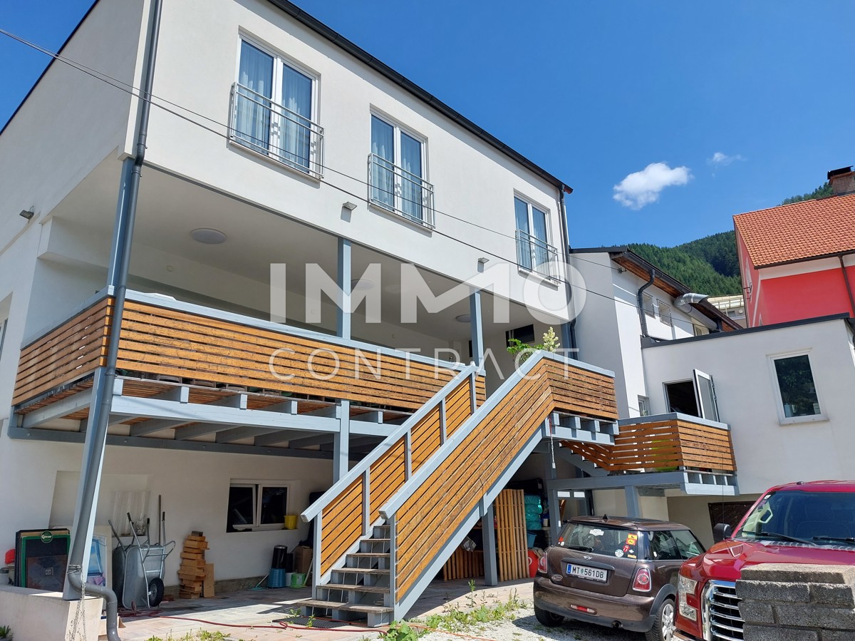 FAMILIENRESIDENZ FR GROSSFAMILIEN AUD DEM IN-U. AUSLAND MIT GASTROBETRIEB DIREKT AM HAUPTPLATZ /  / 8800 Unzmarkt-Frauenburg / Bild 0