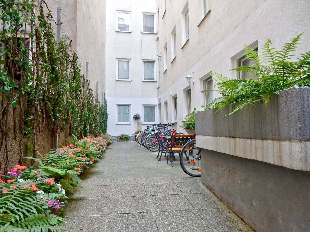 Unbefristet und Abl�sefrei,
2 Zimmer Wohnung mit 
ca. 60 m� in der Auerspergstra�e. /  / 1080&nbsp;Wien / Bild 1