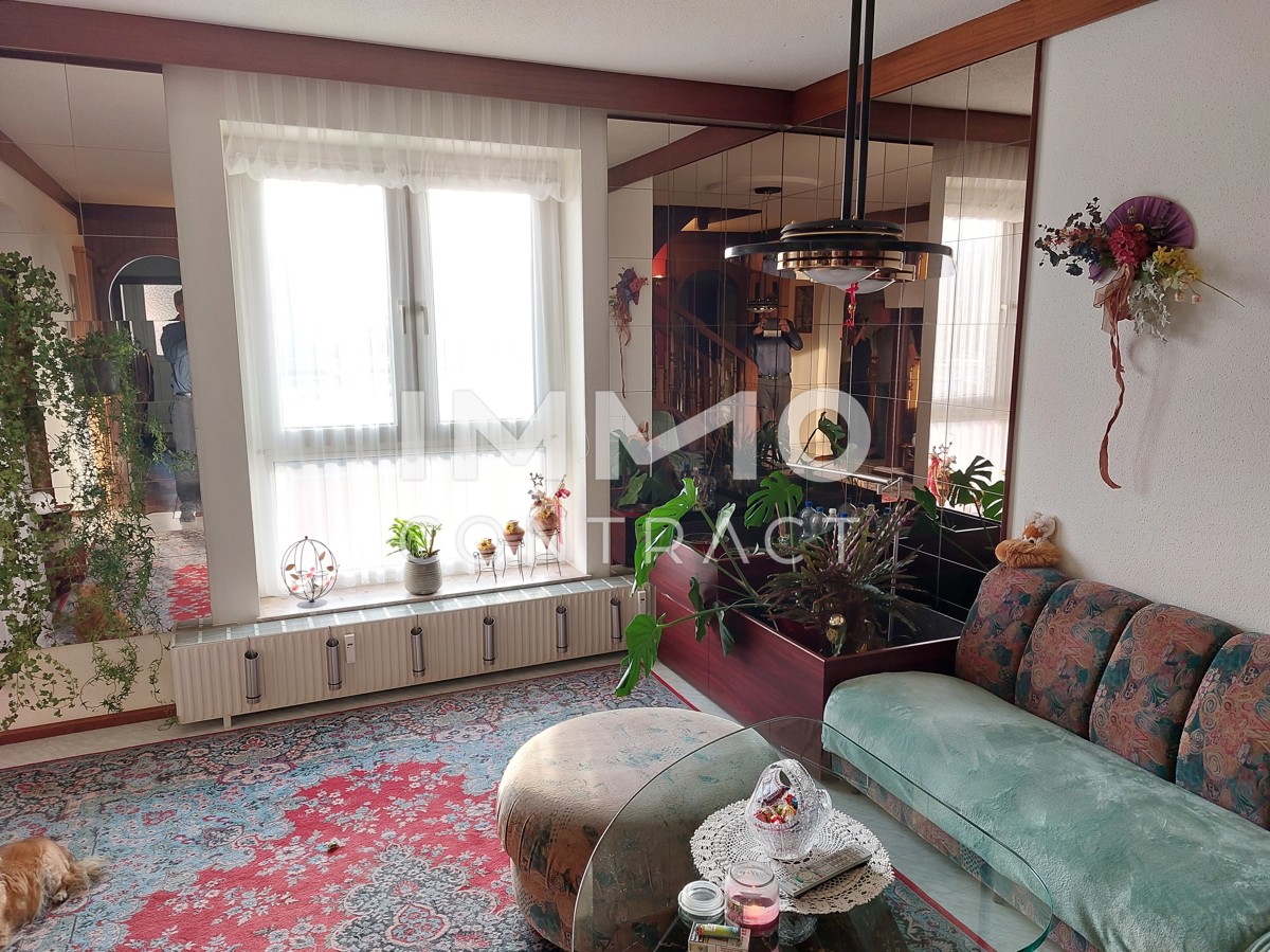 HELLE MAISONETTENWOHNUNG MIT LOGGIA UND CARPORT IN RUHIGER WOHNGEGEND IN KNITTELFELD /  / 8720 Knittelfeld / Bild 2