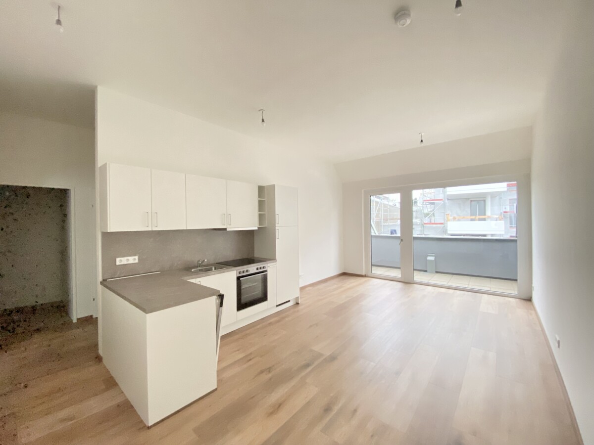 ERSTBEZUG - Sonnige 3 Zimmerwohnung mit Dachterrasse - 2 bedroom Apartment with terrace /  / 1110 Wien / Bild 1