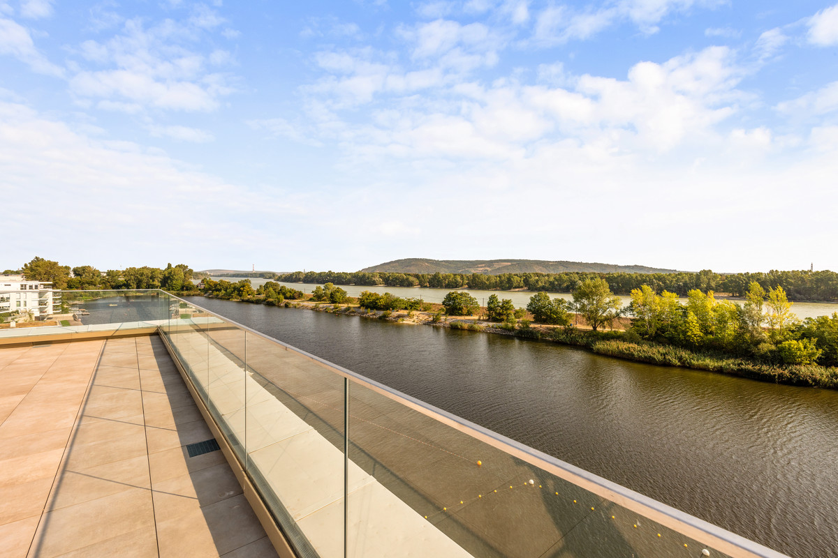 Einmalig! Penthouse mit 480m2 Terrasse - 1. Reihe am Wasser. Elevate your Lifestyle /  / 1190 Wien, Dbling / Wien 19., Dbl / Bild 1