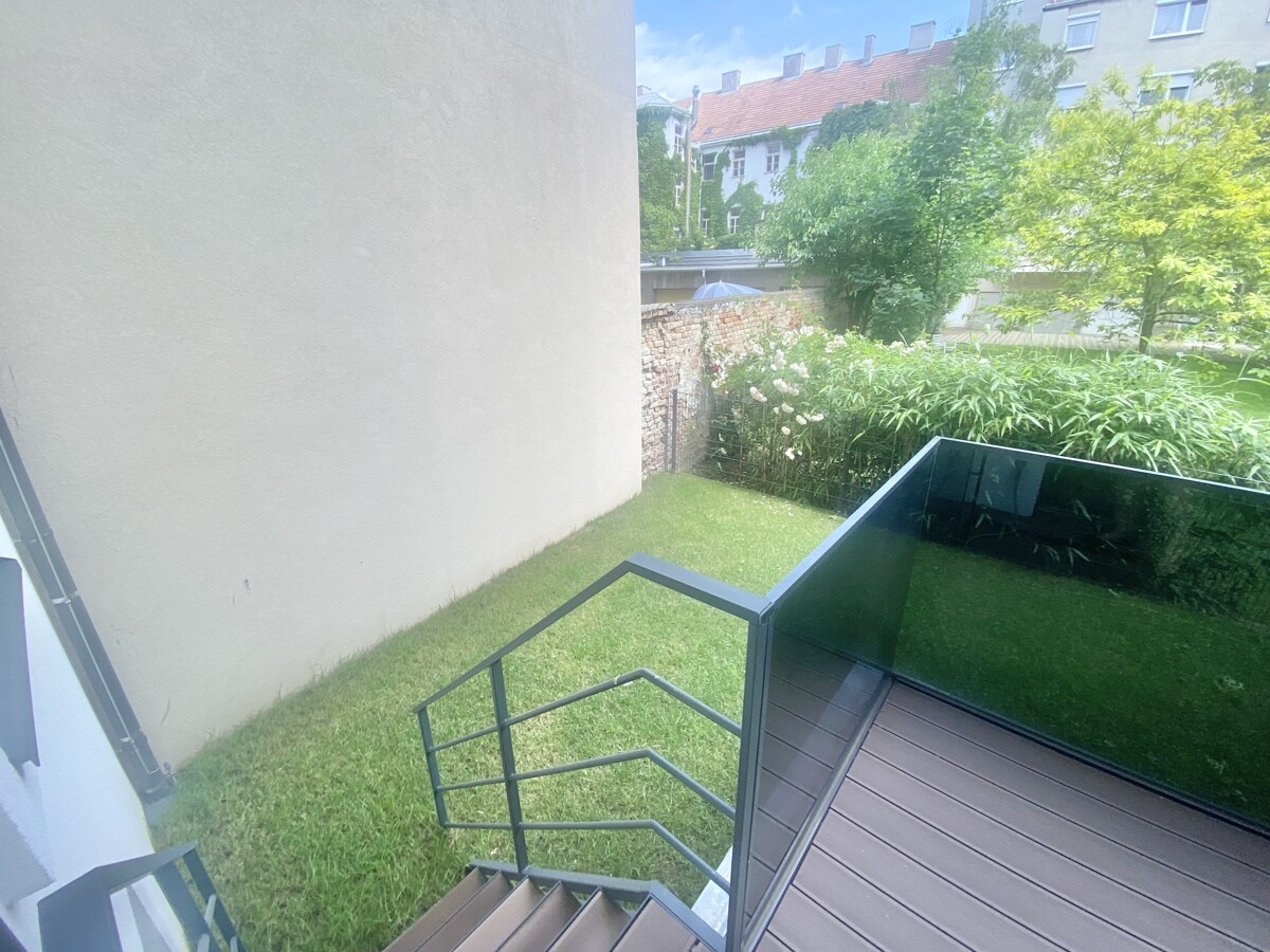 Gartenwohnung =  Apartments am Aupark  = 3 Zimmerwohnung mit Terrasse und Garten ERSTBEZUG /  / 1210 Wien / Bild 0