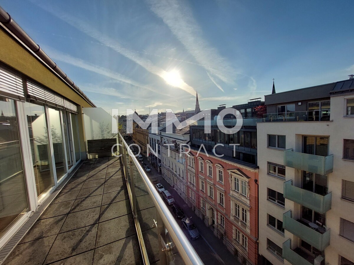 **AB SOFORT**  Exklusive 3-Zimmer Dachgeschoss-Wohnung mit 2 Terrassen  - Bismarckstrae 16 - Top 20 /  / 4020 Linz / Bild 4