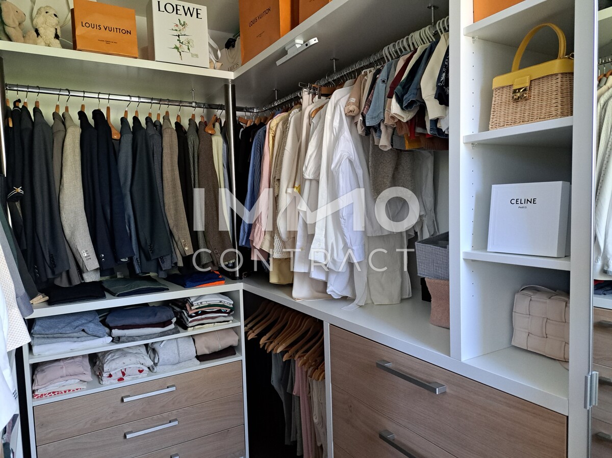 AUERGEWHNLICHE DACHGESCHOSSWOHNUNG mit XL- Terrasse und XL Garagenplatz- Topzustand- Top Preis in 1130 Wien ! /  / 1130 Wien / Bild 8