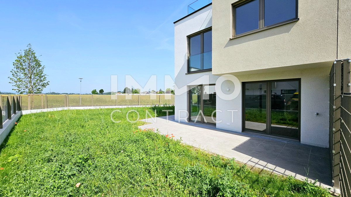 Exklusive groe Doppelhaushlfte auf Eckgrundstck - Modern - Lichtdurchflutet - Miete oder Mietkauf /  / 2486 Pottendorf / Bild 1