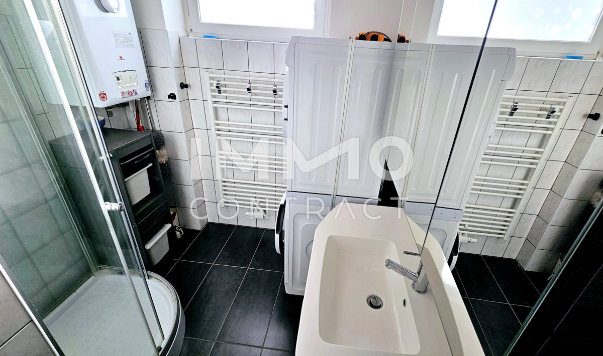 Lichtdurchflutete, groe 3-Zimmer-Wohnung mit Balkon und Garage in attraktiver Lage /  / 2700 Wiener Neustadt / Bild 3