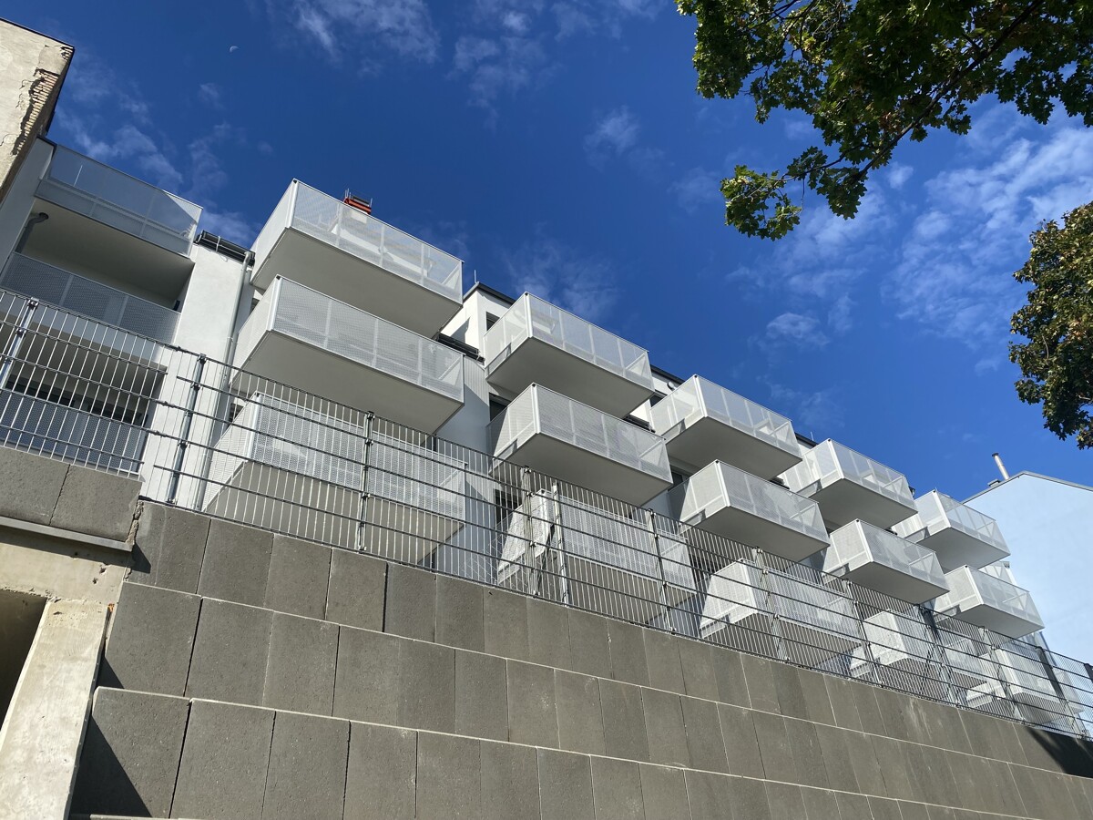 ERSTBEZUG Top Wohnung U3 2 Zimmer + Terrasse - 1 bedroom apartment + terrace U3 = DAS LAURENZ= /  / 1110 Wien / Bild 1