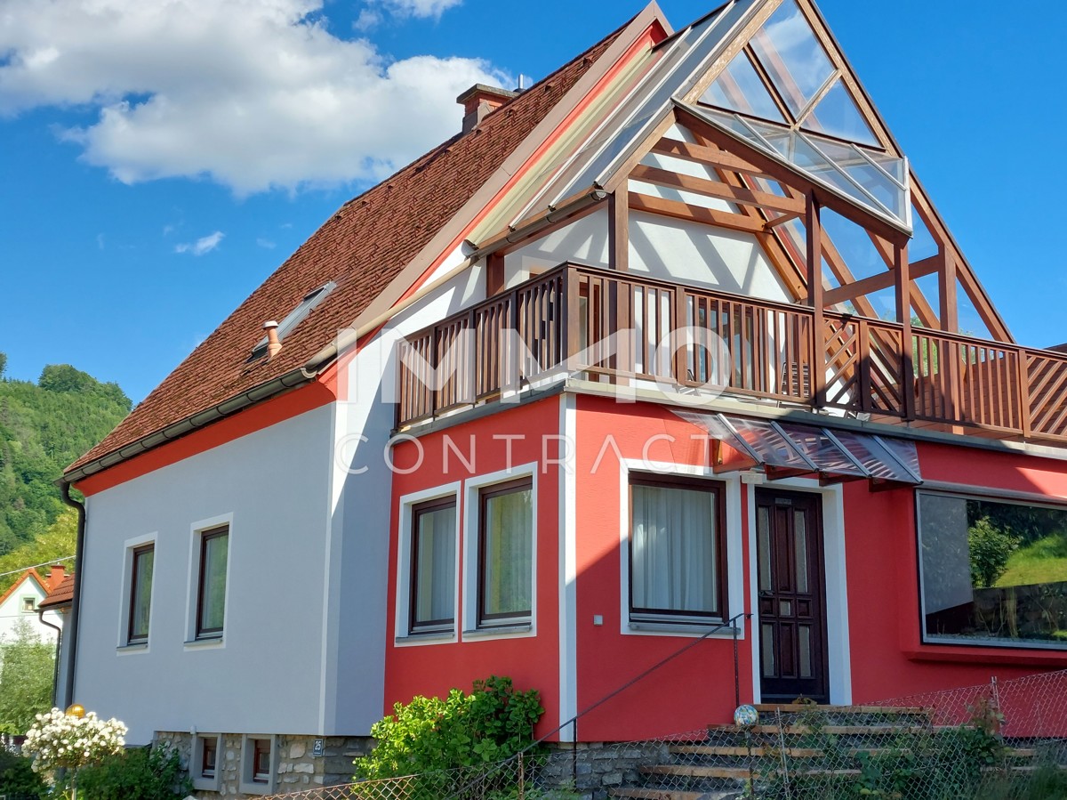 BRUCK: SONNIGES SCHNES WOHNHAUS MIT GARTEN UND GARAGE