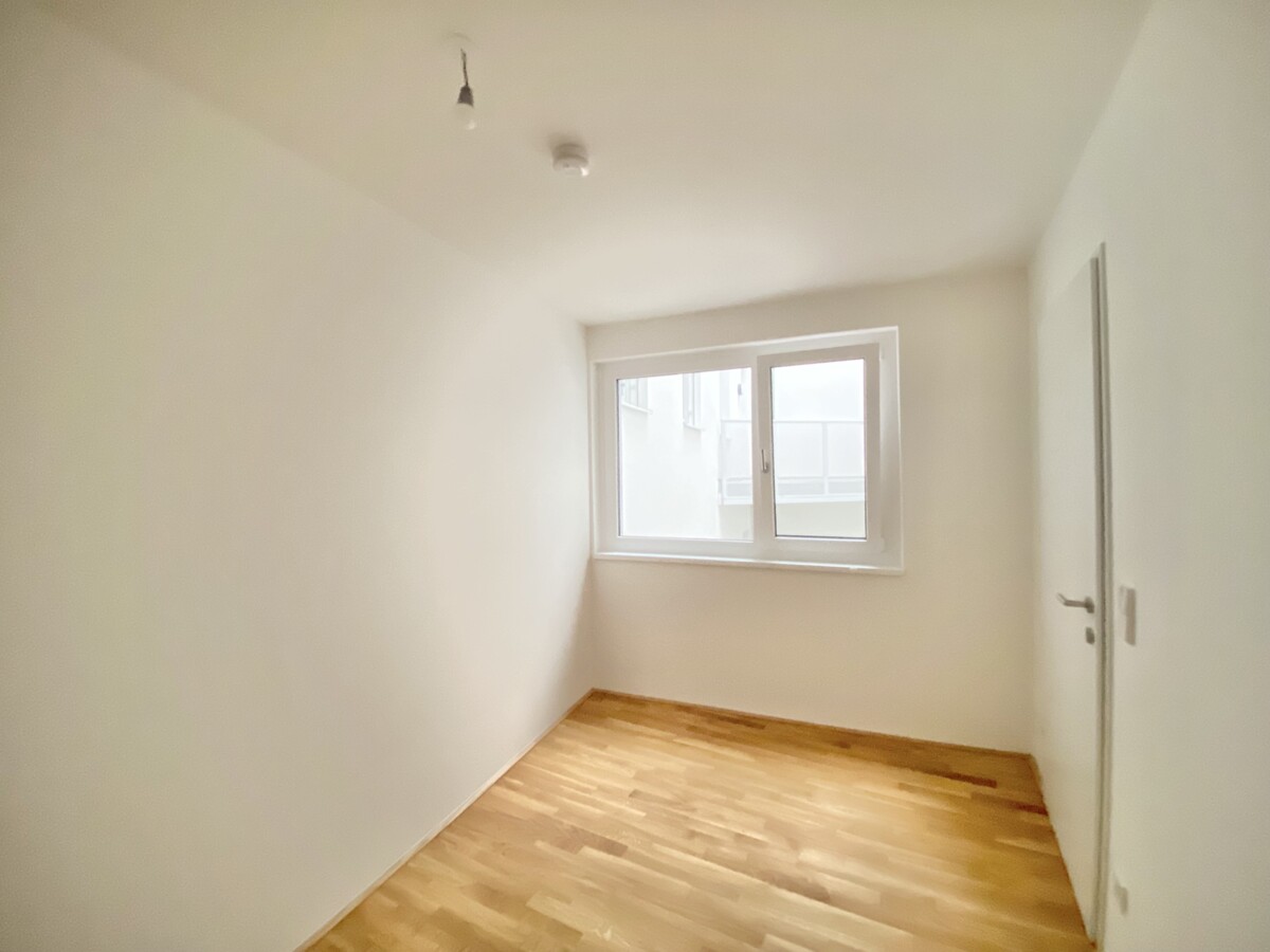 ERSTBEZUG Top Wohnung U3 2 Zimmer + Loggia - 1 bedroom apartment + loggia U3 /  / 1110 Wien / Bild 4