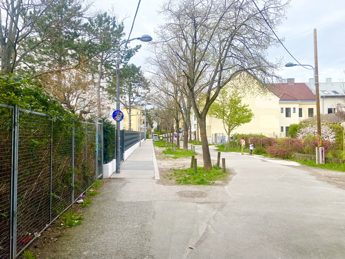 ERSTBEZUG Sonnige  3-4 Zimmer Wohnung mit separater Kche -  U4 OBER ST. VEIT -2-3 bedroom Apartment /  / 1140 Wien / Bild 1