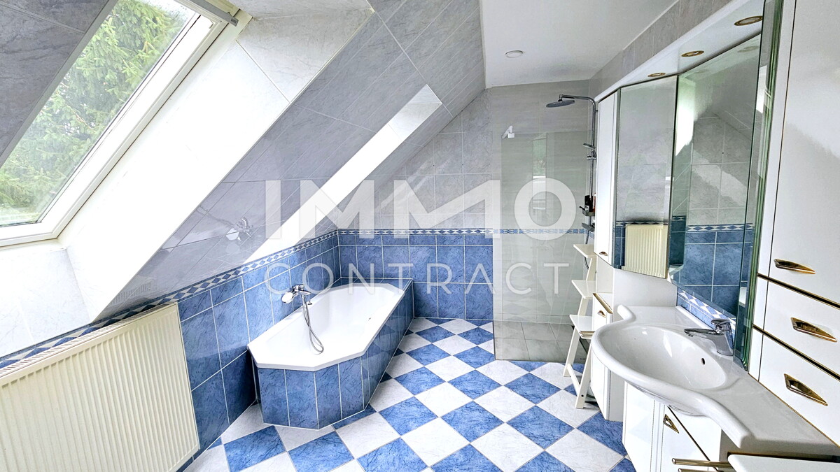 Familienfreundliches, lichtdurchflutetes  Traumhaus: 4 Schlafzimmer, Pool, Sauna und Gartenidylle /  / 3012 Wolfsgraben / Bild 8
