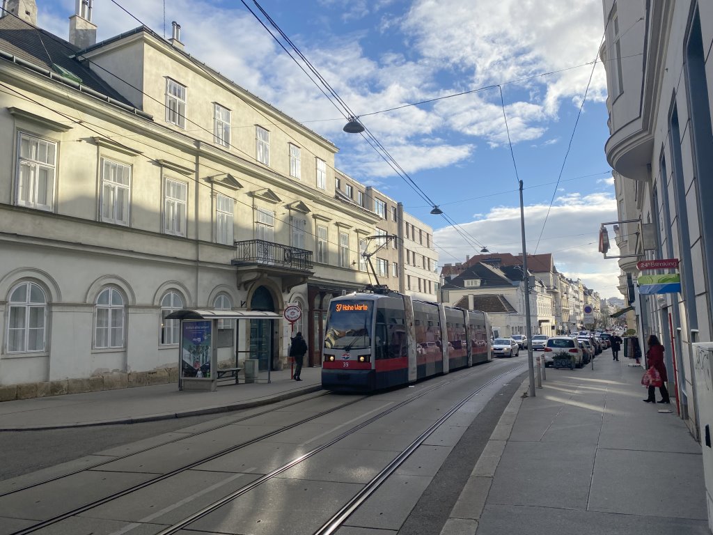 OBERD�BLING  2 Zimmer K�che+AR  Wohnung  - 1 bedroom Apartment with separate kitchen /  / 1190&nbsp;Wien / Wien 19., D�bling / Bild 4