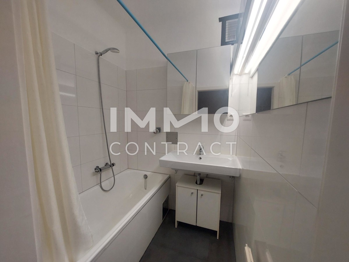 Erstbezug nach schner Renovierung. Sehr aparte 2-Zimmer- Wohnung mit 12m Loggia /  / 1100 Wien / Bild 8