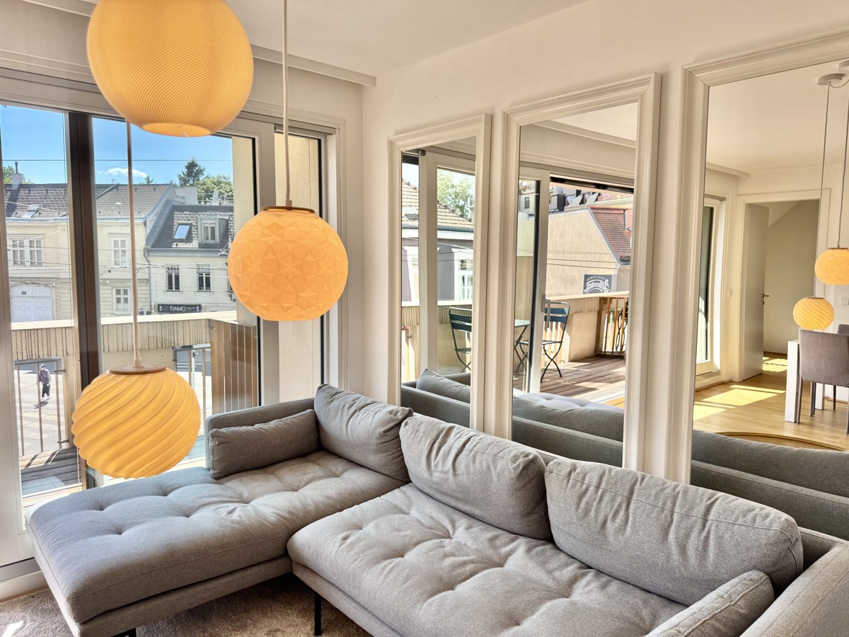 Mbliert! Das Herzstck - von der Sonne geksst! Groe 2 Zimmerwohnung nur JETZT! /  / 1130 Wien / Bild 2