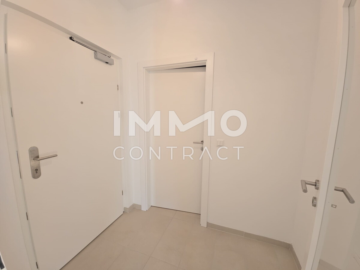 Neuwertige, gefrderte 2 Zimmer-Wohnung mit Balkon in Eggenberg -  Eckertstrae 56a - Top 12 /  / 8020 Graz / Bild 1