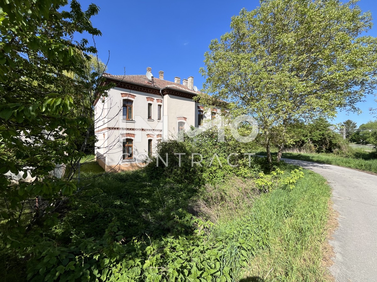 Betongold !!! 4,27 % Rendite
mit vier Wohneinheiten