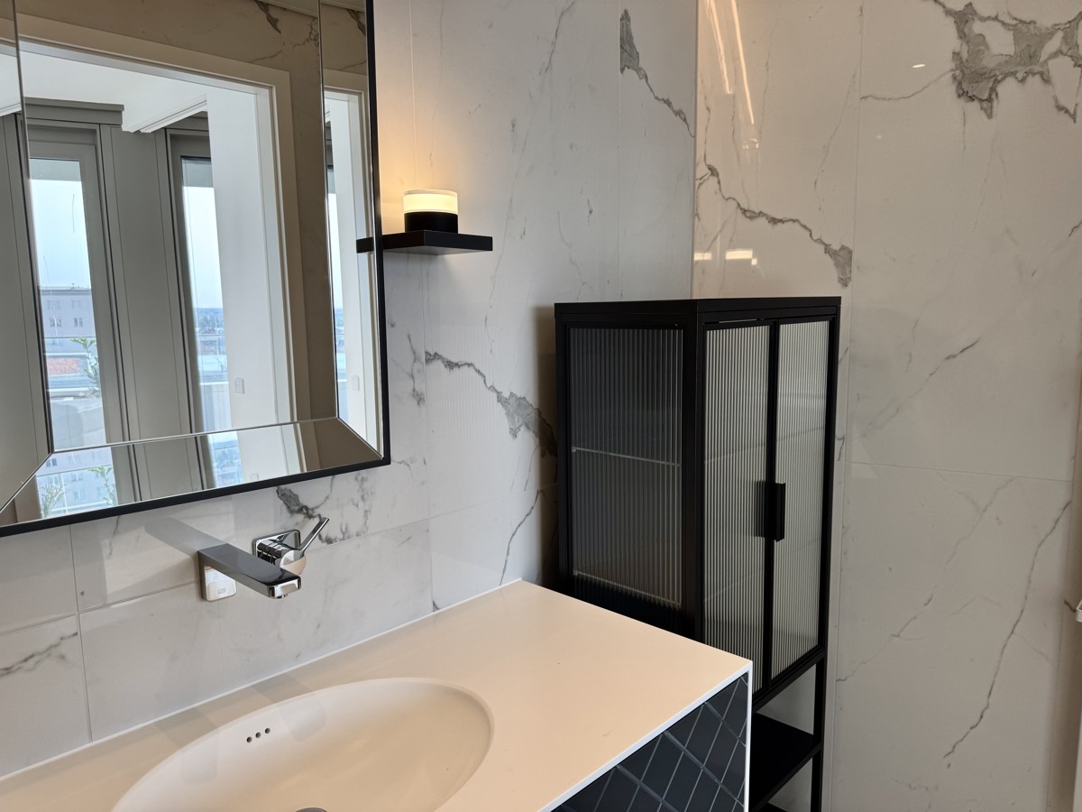 DANUBEFLATS. Schnppchen Hit - Einmalig - Groe 2 Zimmer Wohnung. Wie im Urlaub - Elevate your Lifestyle /  / 1220 Wien / Bild 12