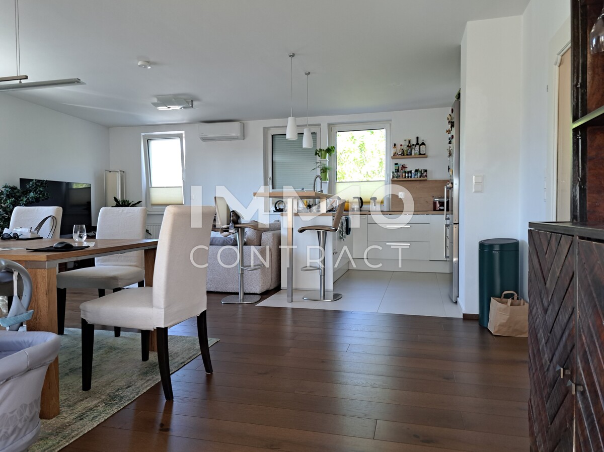 AUERGEWHNLICHE DACHGESCHOSSWOHNUNG mit XL- Terrasse und XL Garagenplatz- Topzustand- Top Preis in 1130 Wien ! /  / 1130 Wien / Bild 6