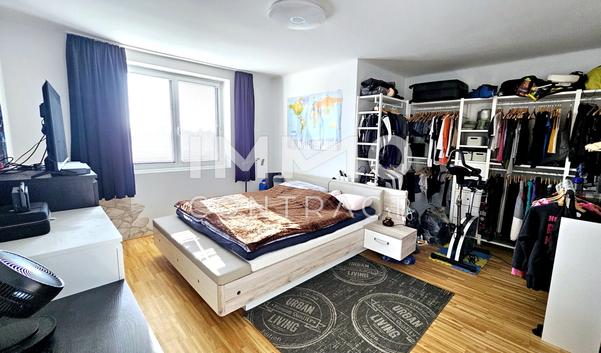 Lichtdurchflutete, groe 3-Zimmer-Wohnung mit Balkon und Garage in attraktiver Lage /  / 2700 Wiener Neustadt / Bild 8