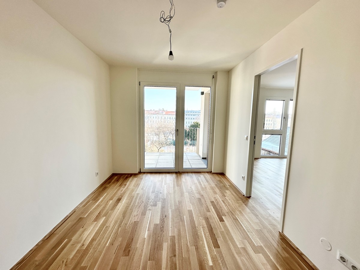 NEU! Balkon, neue Küche, provisionsfrei und Erstbezug