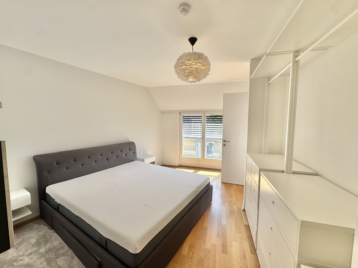 Mbliert! Das Herzstck - von der Sonne geksst! Groe 2 Zimmerwohnung nur JETZT! /  / 1130 Wien / Bild 1
